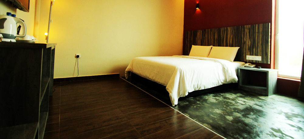 Eastville Residence Kuantan Exterior foto